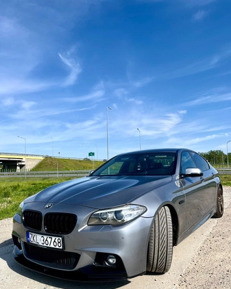 BMW Seria 5 cena 89900 przebieg: 142900, rok produkcji 2015 z Kołobrzeg małe 301